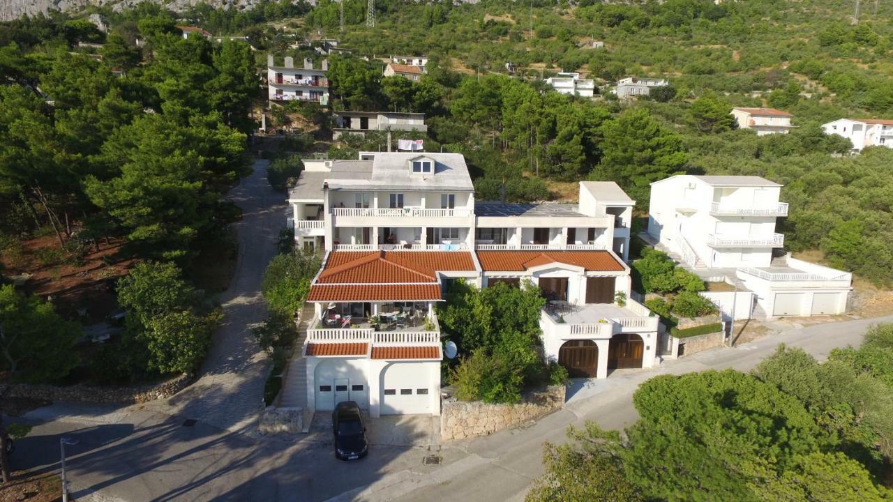 As Brela Hotel Екстериор снимка