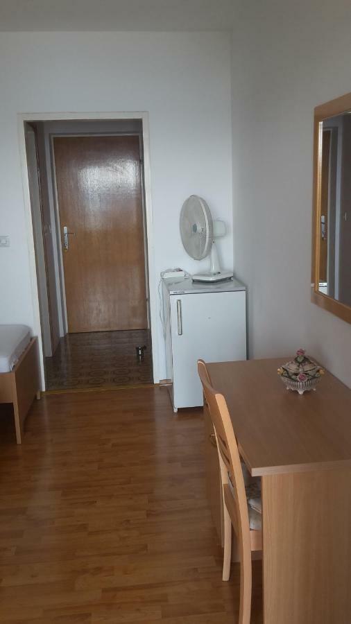 As Brela Hotel Екстериор снимка
